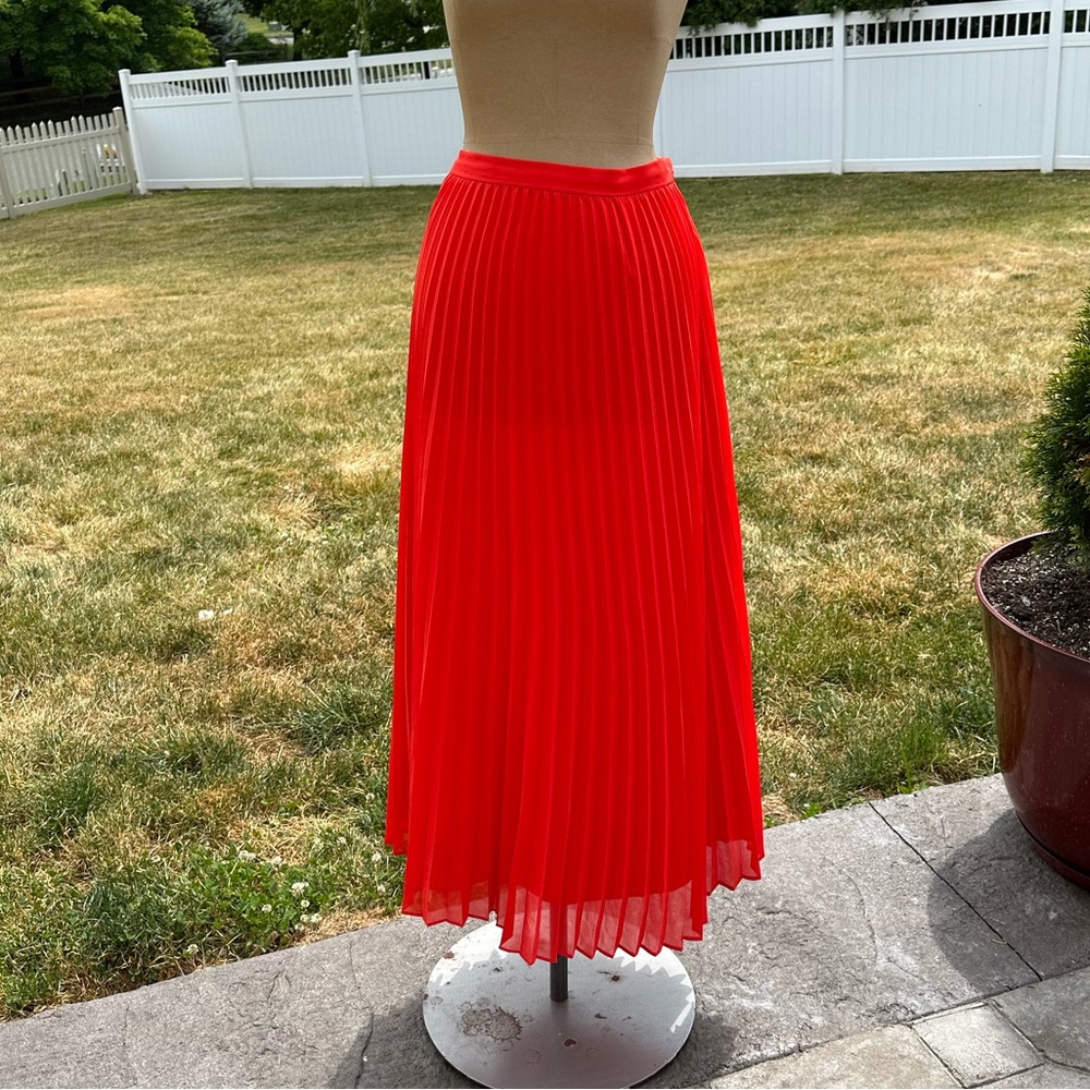 Ann Taylor Pleaded Maxi Skirt